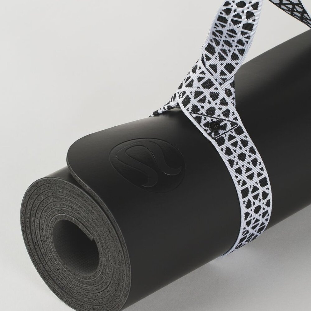 Lululemon Loop It Up Mat Strap – NEW WITH TAGS